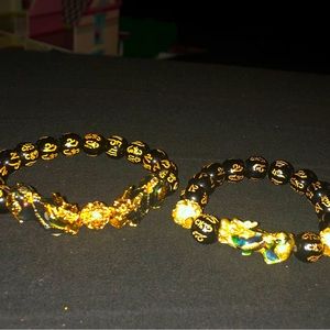 The Perfect Gift!  BN His & Hers Feng Shui Wealth Bracelets. (Set)